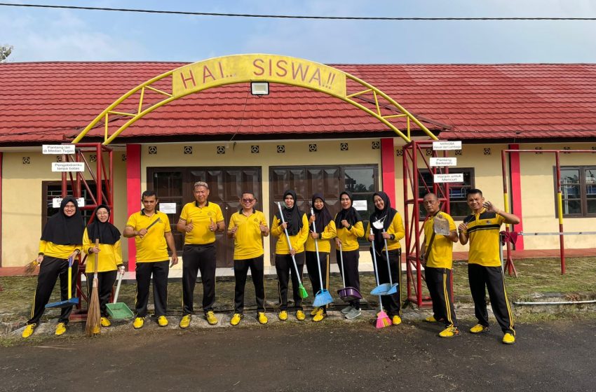  SPN POLDA LAMPUNG KOMITMEN JAGA KEBERSIHAN KAMPUS LEWAT IMPLEMENTASI GERAKAN INDONESIA ASRI